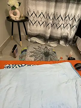 Nicole bash online show from March 25, 9:56 am