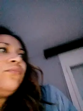 dulcessecretos online show from November 30, 12:04 am