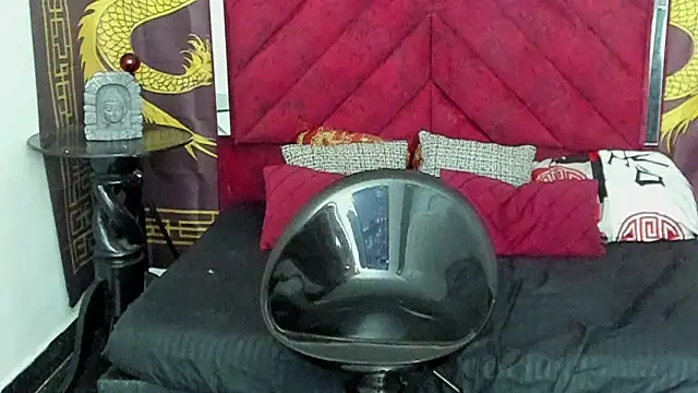 Horny Duo0 online show from December 18, 1:27 pm