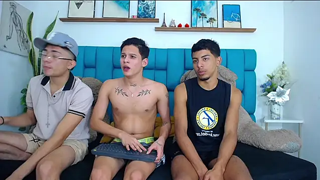 Hot Boys Latinos X online show from February 23, 11:37 pm