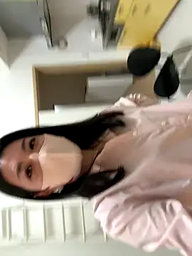 akimix xoxo online show from October 28, 1:28 pm