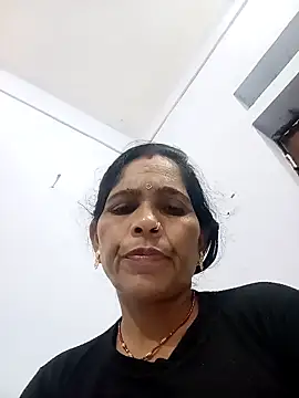 Indiangueen online show from October 30, 7:04 pm