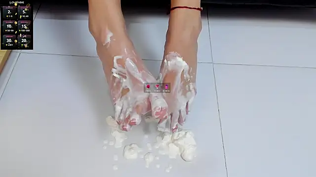 CloePerson online show from February 19, 3:55 pm