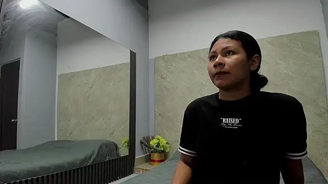 Sarahh-19 online show from December 1, 11:58 am