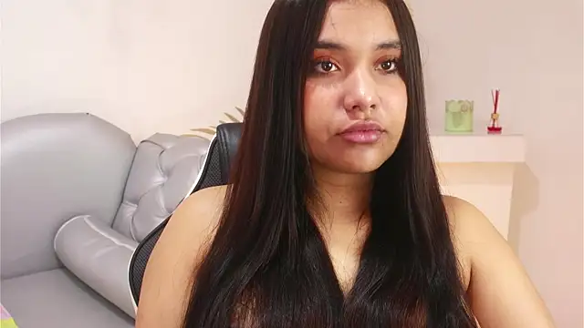 Isabelle Lane online show from February 21, 1:01 pm