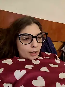 sweetbabygirlforyou online show from February 5, 6:33 pm