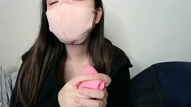 yua chan00 online show from December 16, 2:56 pm