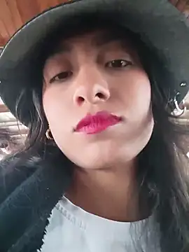 YeseniaRodriguez3 online show from March 20, 12:54 pm