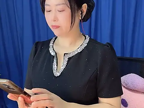 yaoyao22678 online show from January 9, 2:27 am