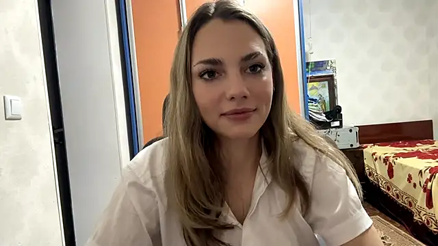 IlanaLafferty online show from November 12, 8:07 pm