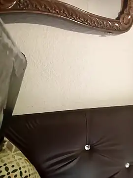 bubly34688 online show from November 4, 10:09 am