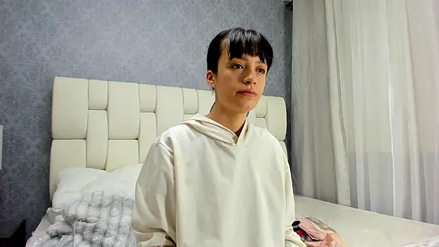 Luna Bella3 online show from November 6, 10:43 am