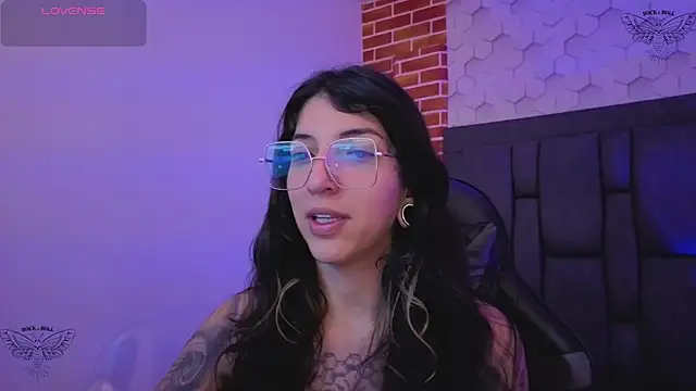 ghostwomaan online show from February 17, 11:53 am