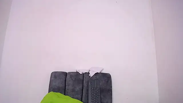 Mia fox29 online show from November 25, 10:50 am