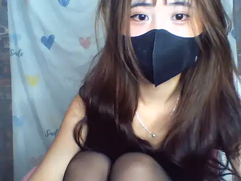 Christy435 online show from December 3, 1:35 pm