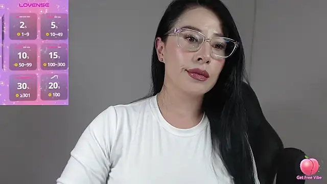 Emma Hotkiss online show from May 29, 11:57 pm