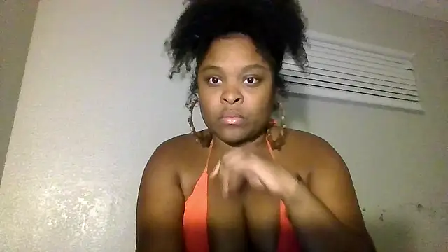 lavishsquirter  online show from January 9, 9:35 am