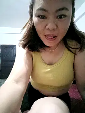 binhyen-00 online show from November 9, 10:49 pm