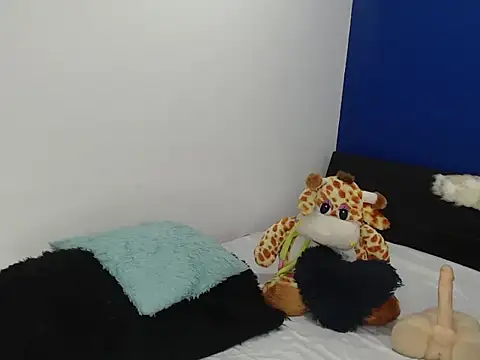 EmmilyConnor online show from March 9, 2:20 pm