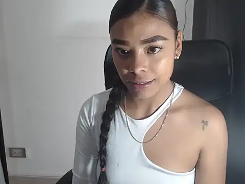 SoffiaDams2 online show from October 27, 7:08 pm