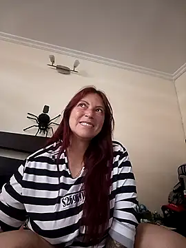 SofiBelluccix online show from October 31, 5:06 pm