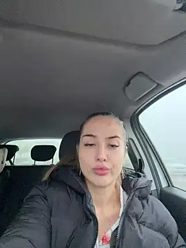 Natashaa15 online show from December 4, 6:26 am