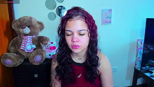 Emma boo online show from April 11, 2:54 pm