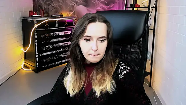 IreneBailey online show from November 8, 9:47 am