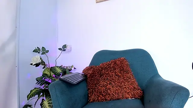 LahanaKimish online show from November 5, 12:54 pm