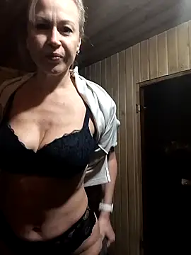 Elle Milfa online show from May 10, 1:13 pm