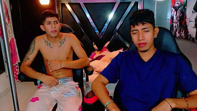 darwinandbrayann online show from December 17, 2:17 am