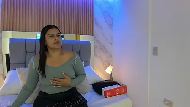 miia luna  online show from November 8, 1:16 pm