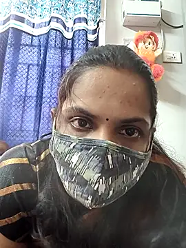 Cutie Rani online show from November 18, 8:04 am