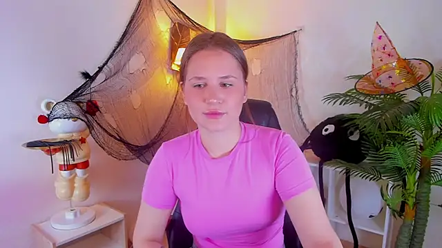 Tinky kinky online show from November 7, 11:49 am