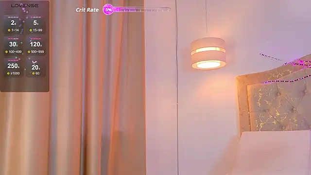 scarlettt moon online show from December 3, 8:22 pm