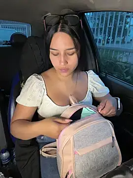 Samantha firee online show from February 11, 11:23 am