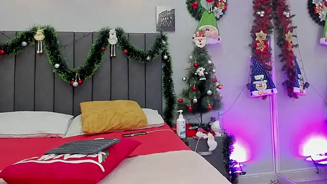 kendra london online show from December 19, 12:41 pm