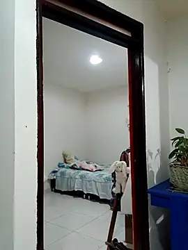 PaulinaLondra2 online show from November 19, 10:15 am