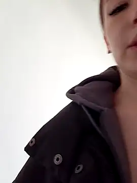 MelissaPinkiss online show from March 1, 1:44 pm