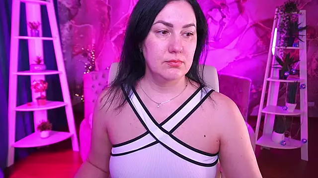 VelvetLuck online show from March 12, 2:31 pm