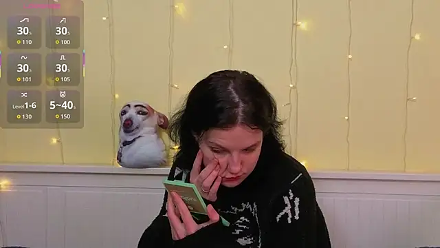 LatinaHuguenin online show from January 13, 7:03 am