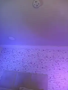 April Kay online show from November 30, 3:43 am