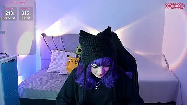 ravencollen online show from November 21, 1:46 pm