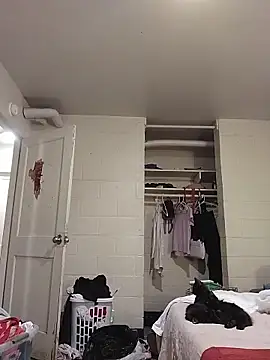 SITHANDRAH online show from November 10, 10:05 pm