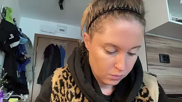 Ameli8 online show from February 8, 12:53 pm