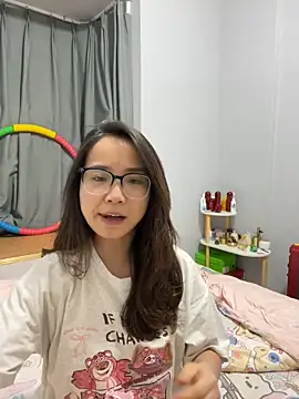 Hmm 0303 online show from December 16, 2:23 pm