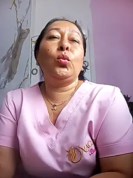 keilaJhonsom1 online show from November 11, 5:32 pm