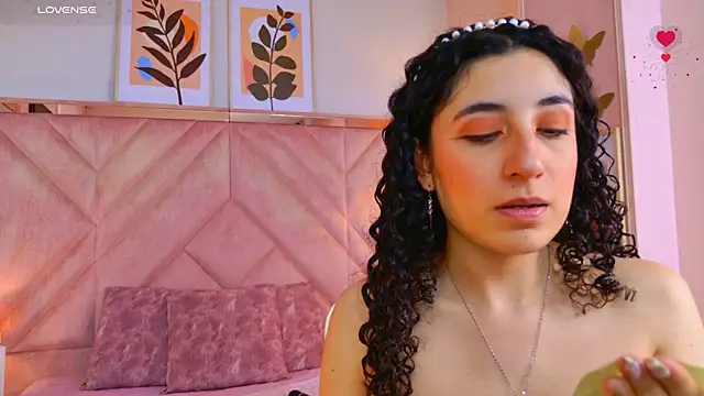 DemiJones  online show from May 29, 5:27 am