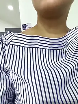 ALEJA  22 online show from February 10, 6:11 pm