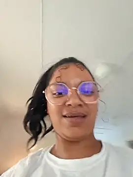 TooSweetForWords online show from November 9, 4:47 pm